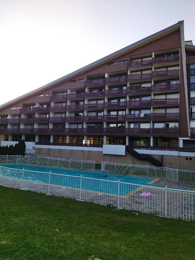 Joli studio avec Piscine et tennis - Résidence Le Lacuzon Les Rousses Exterior foto